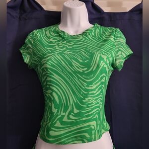 White Fox Boutique Medium Green Swirl Crop Top Shirt